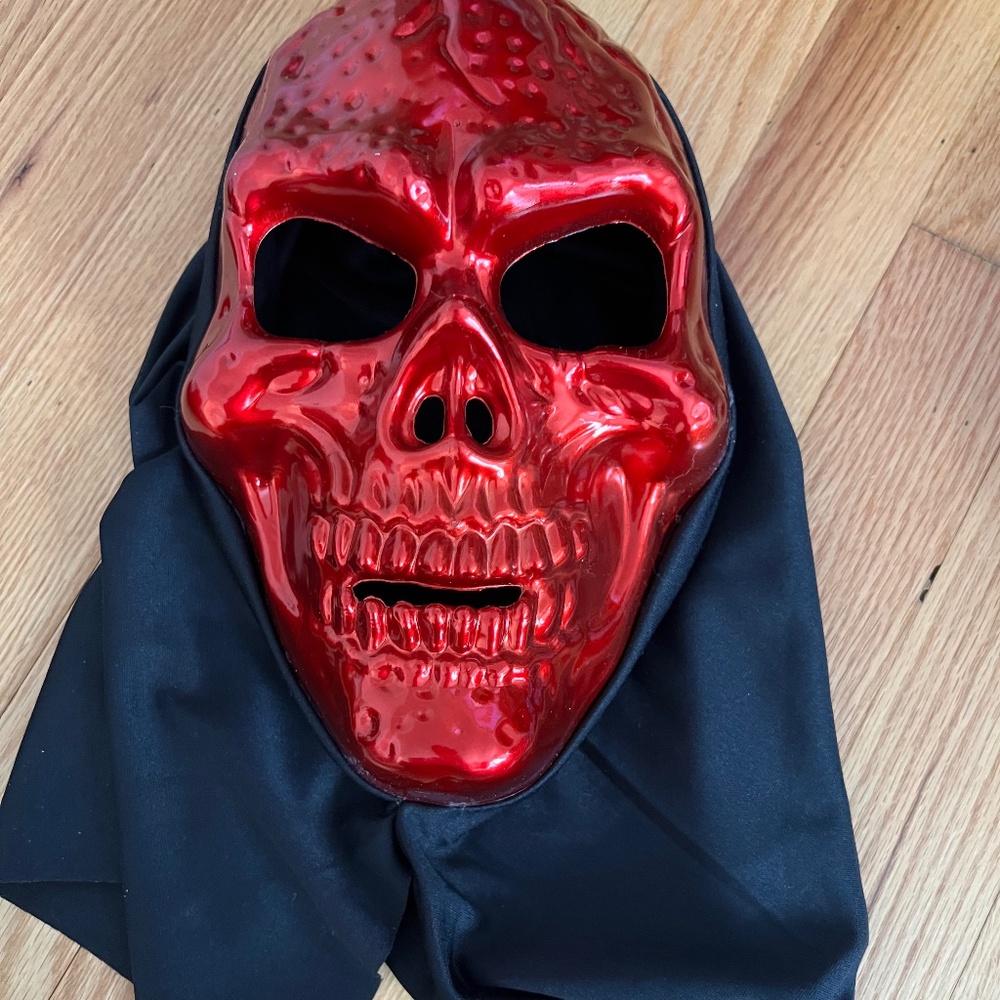 red skeleton mask halloween